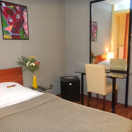 Szálloda Tania-frankfurt 3*