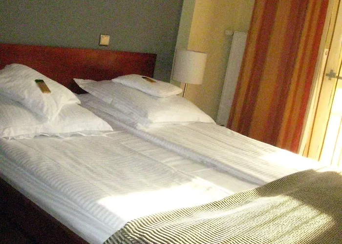 Tania-frankfurt Szálloda 3*