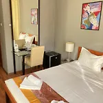 Tania-Frankfurt Hotel 3*