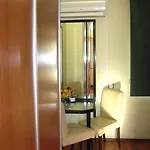 Tania-Frankfurt Hotel 3*