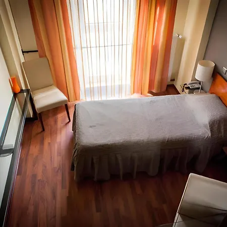 Tania-Frankfurt Hotel Hotel 3*
