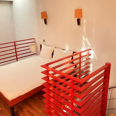 Hotel Tania-Frankfurt Hotel 3*