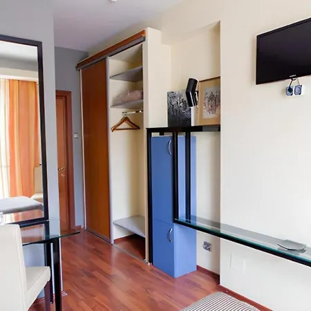 Hotel Tania-Frankfurt Hotel 3*
