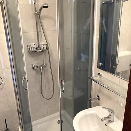 Tania-Frankfurt Hotel