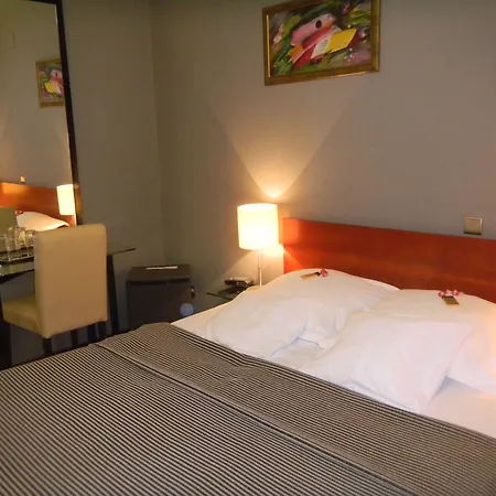 Tania-Frankfurt Hotel