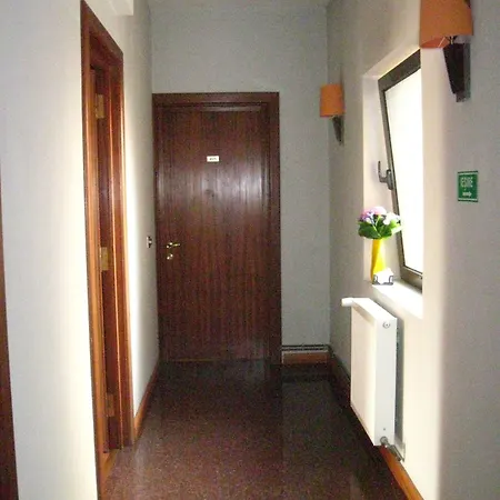 Hotell Tania-Frankfurt Hotel 3*