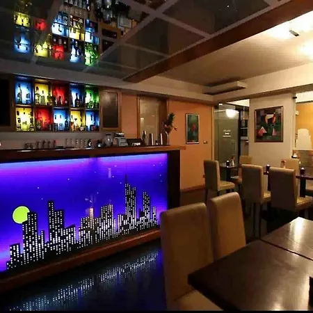 Tania-Frankfurt Hotel 3*