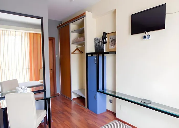 Hotel Tania-Frankfurt Hotel 3*