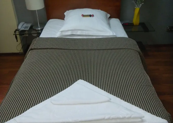 Tania-Frankfurt Hotel Hotell 3*