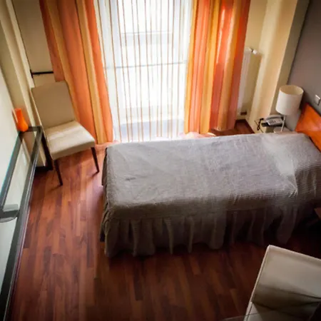 Отель Tania-Frankfurt Hotel